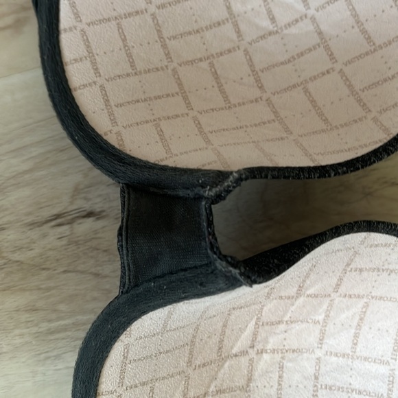 Victoria Secret Padded Perfect Coverage - Picture 3 of 8